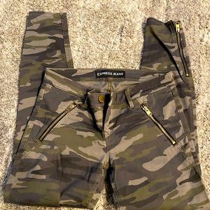 EXPRESS ANKLE JEGGING LOW RISE SIZE 0
